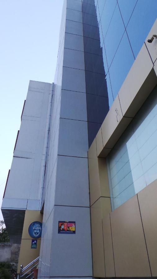 Madhav Muskan Residency Матхура Экстерьер фото