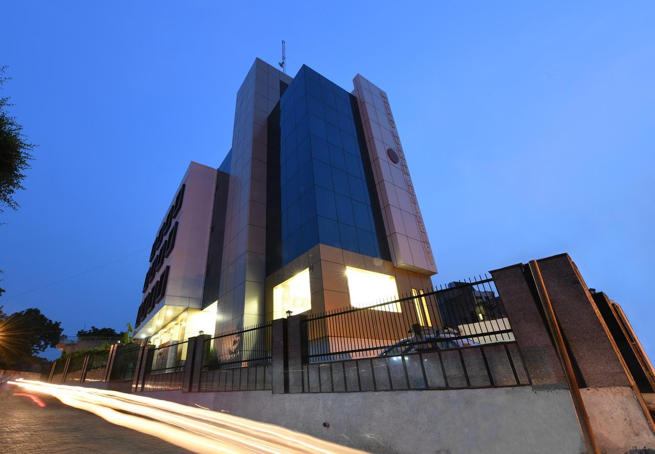 Madhav Muskan Residency Матхура Экстерьер фото