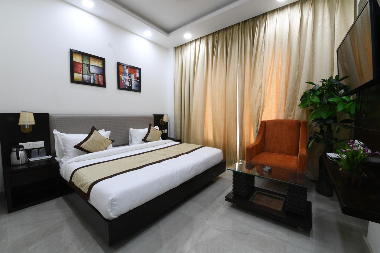Madhav Muskan Residency Матхура Экстерьер фото