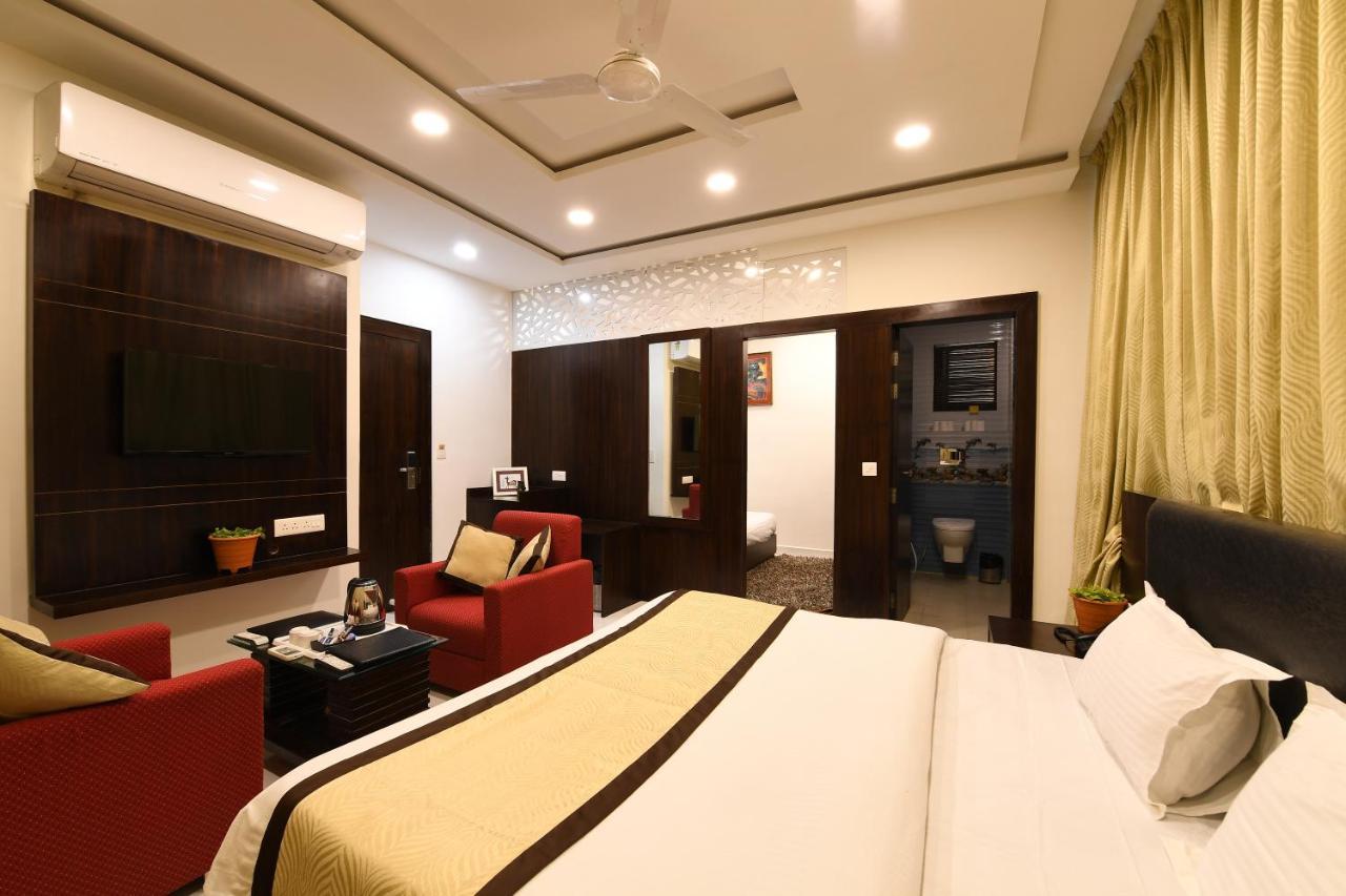 Madhav Muskan Residency Матхура Экстерьер фото